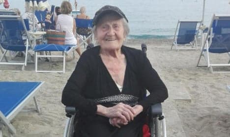This 104-year-old just saw the sea for the first time