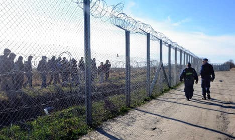 Sweden rebukes Hungary in row over asylum seekers
