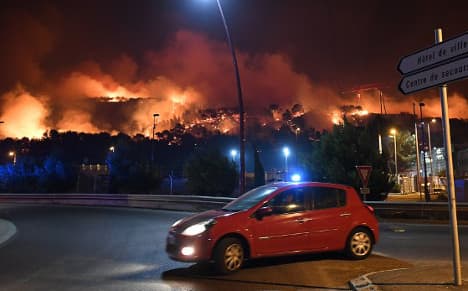 Hundreds flee homes as bush fires rage in southern France