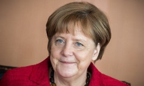 Merkel offers Russia a lifting of sanctions - if it behaves