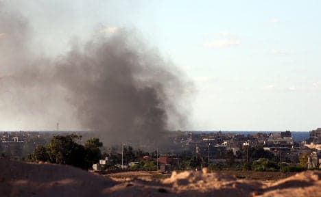 Italy welcomes anti-Isis air raids in Libya's Sirte