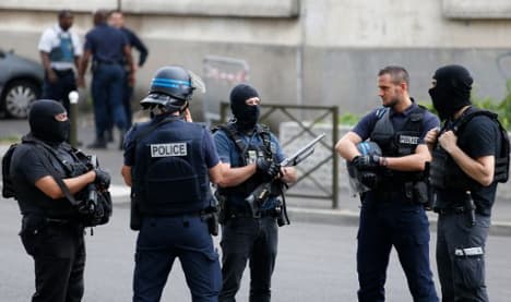 Three held in France for plotting terror attacks