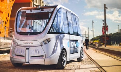 France rolls out 'world's first' driverless buses