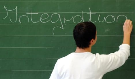Germans need integration classes too, says sociologist