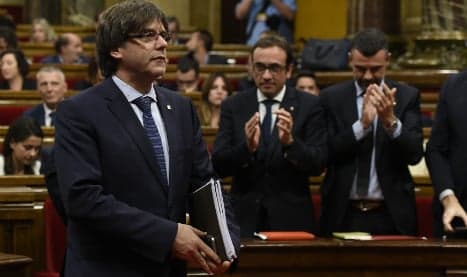 Catalan leader wins backing for independence referendum