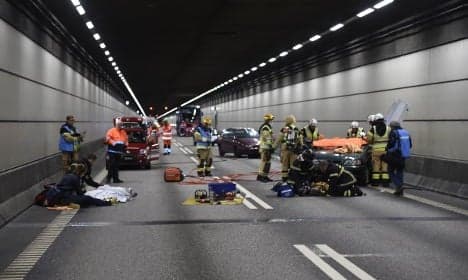 Train 'burns' and cars collide in Øresund Bridge drill