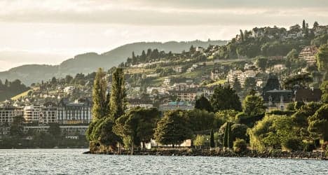 Montreux throws hat in Olympic rings