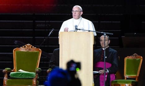 Pope calls for 'revolution of tenderness' towards refugees