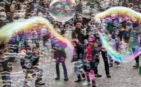 Protest bubbles up against bizarre Cologne street art ban