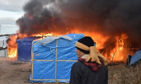 France to begin razing Calais camp 'in matter of days'