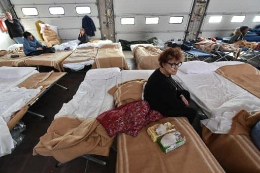 Italy quake survivors head to the coast