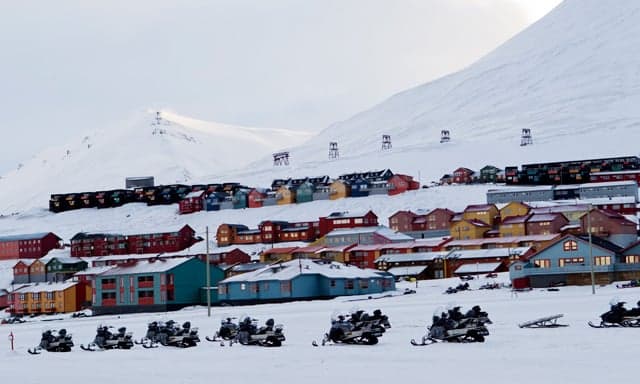 Svalbard residents evacuated ahead of 'extreme' storm
