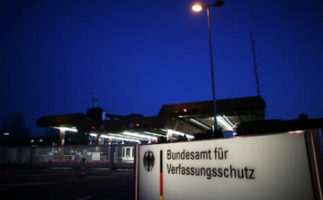 Berlin plays down alarm after 'Islamist' found in spy service