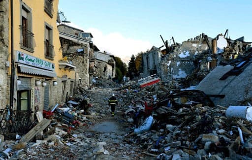 Mayors of Italy's quake towns feel they've been 'abandoned'