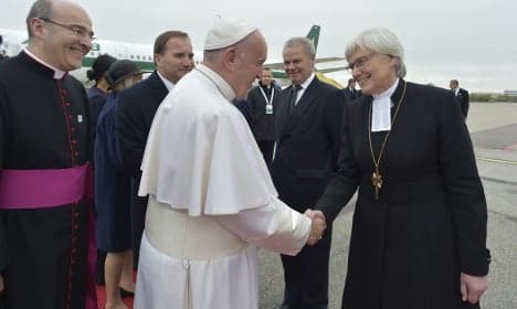 Archbishop: Pope's all-male environment lacks balance