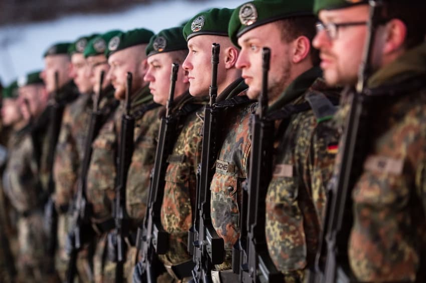 German troops land in Lithuania amid Russia fears