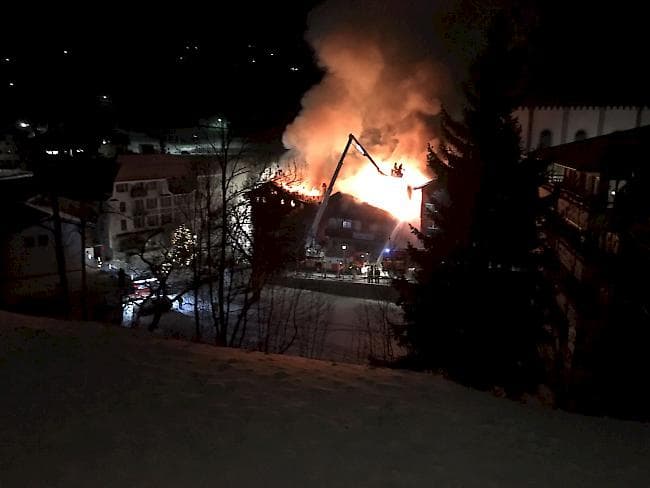 300-year-old Valais hotel destroyed by fire