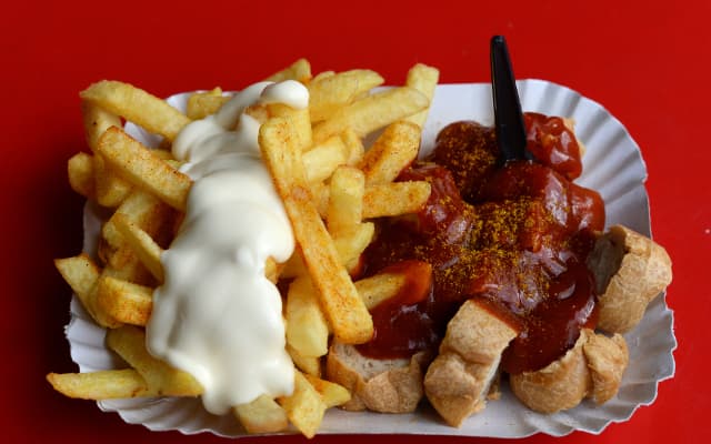 VIDEO: Berlin orchestra turns currywurst into music