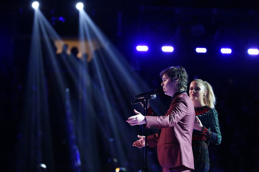 Adele keeps Denmark's Lukas Graham from saying 'Hello' to a Grammy