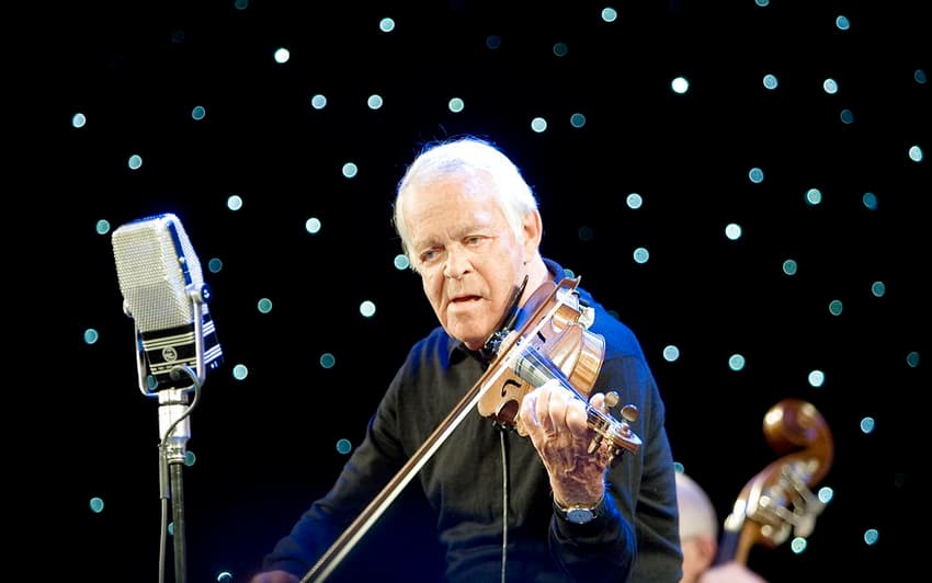 Danish jazz violonist Svend Asmussen dies aged 100