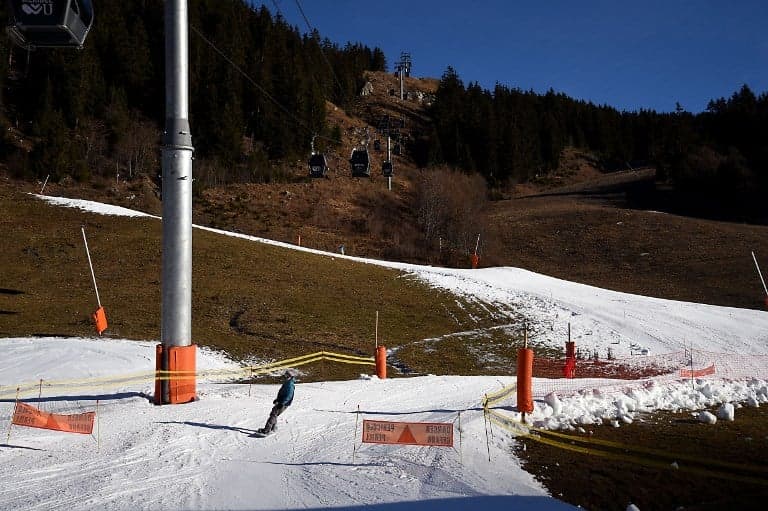 Bad news for skiers: Climate experts give grim outlook for French Alps