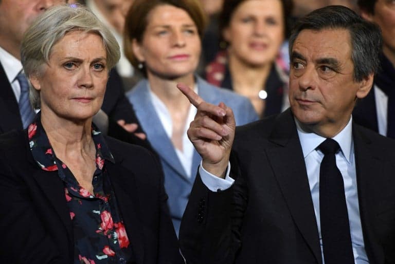 Fillon and British journalist in Twitter spat over Penelopegate quotes