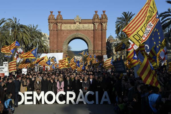 Thousands protest as Ex-Catalan president stands trial over independence vote