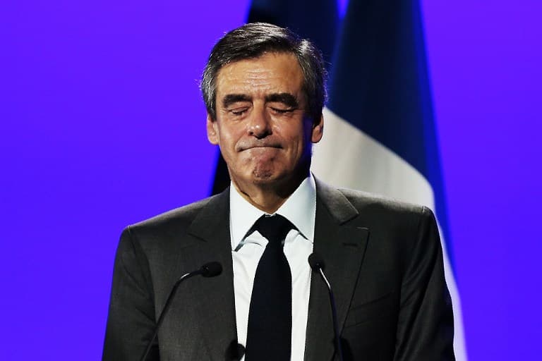 Suit alors! Fillon to be probed by police over clothing gifts worth €48K