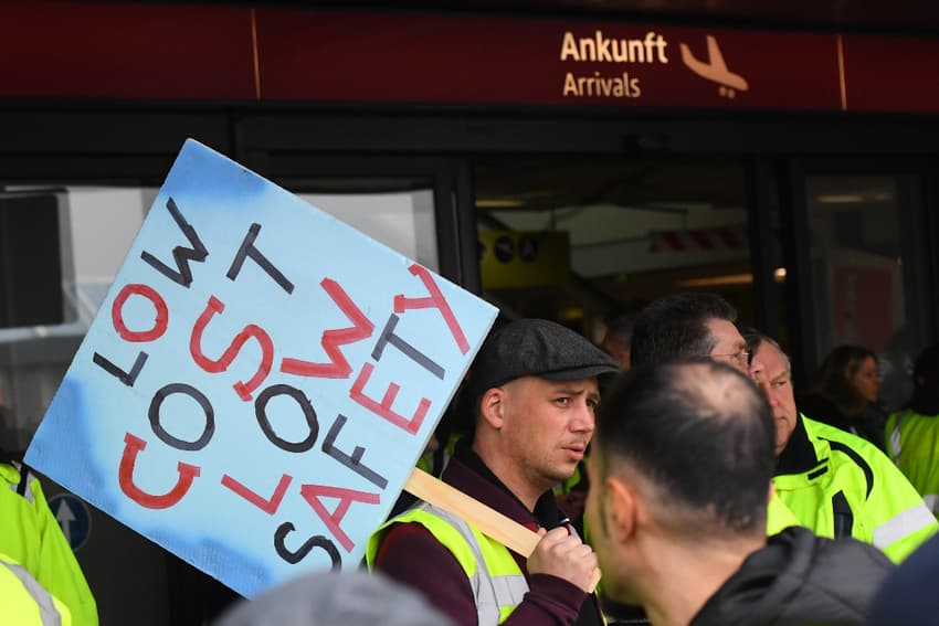 Union says 'no strikes until Sunday' after walkouts slash hundreds of flights
