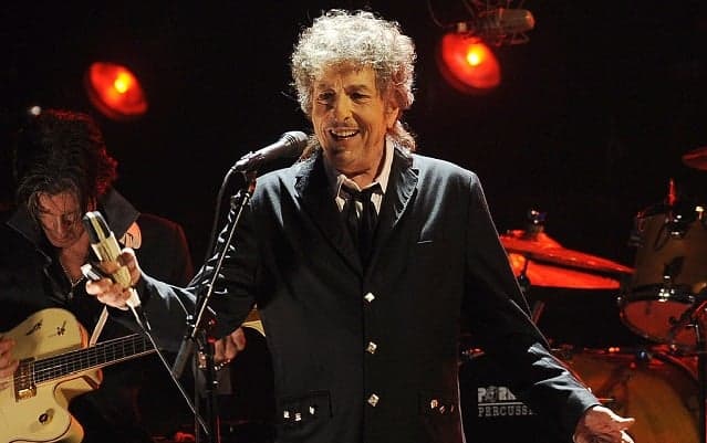 Sweden still doesn't know if Bob Dylan will give a Nobel talk