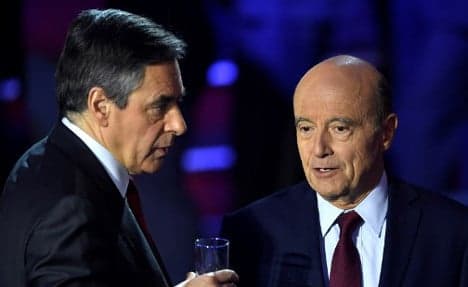 Fillon's allies jump sinking ship as calls grow for Juppé to return