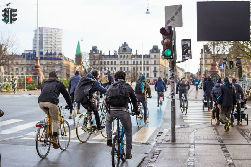 Danes want to make bicycle helmets the law