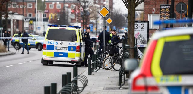 Man injured in shooting outside Malmö restaurant