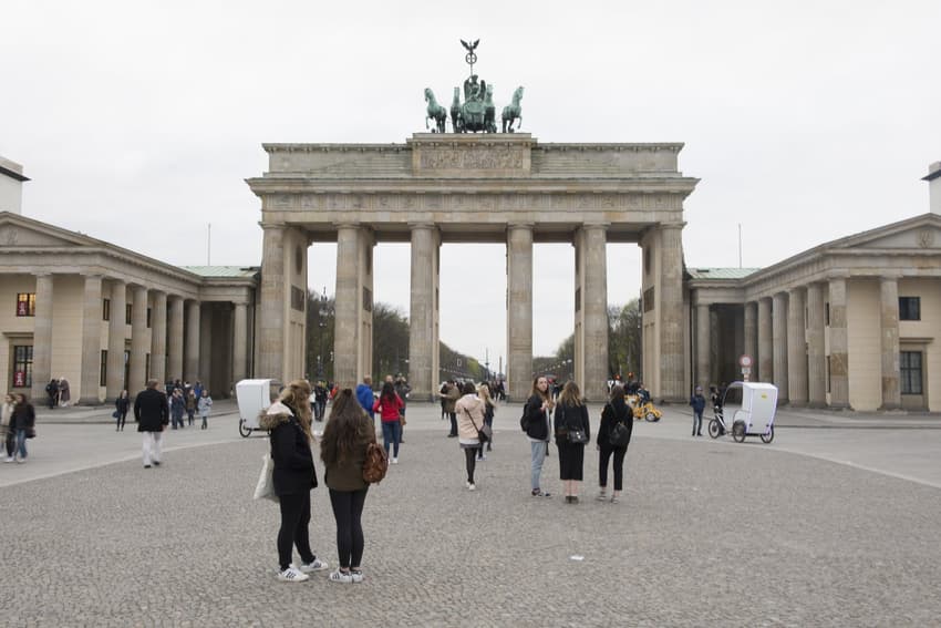 Decision not to light up Brandenburg Gate for Russia terror victims stirs up debate