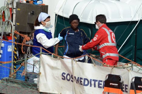 Frenzied rescues in Med save over 2,000 migrants