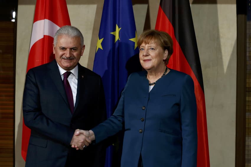 Turkey says Germany must choose between Ankara and alleged coup plotters