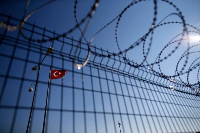 Greece jails two Swedes who tried to enter Turkey with weapons