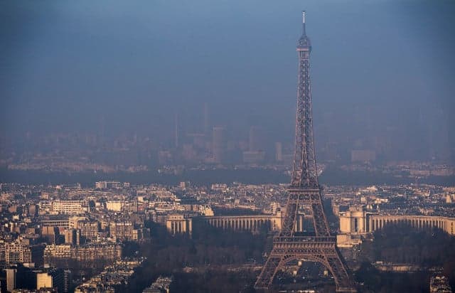 Asthmatic yoga teacher sues France after 'near death' during Paris pollution spike