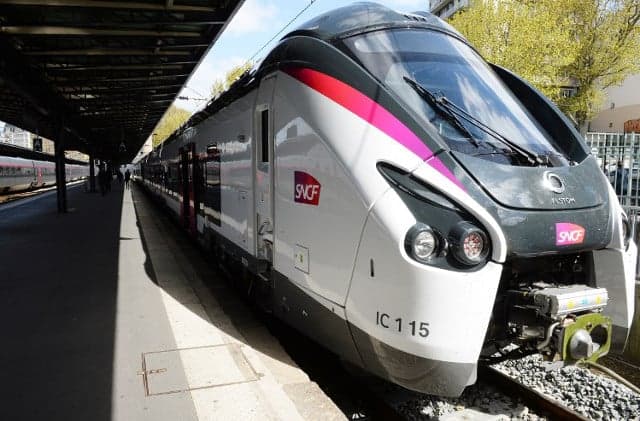 Drunk train driver in France skips first stop on route from Paris