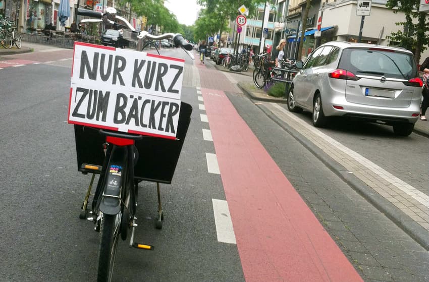 Cyclist blocks street to 'pop into bakery' and becomes internet hit