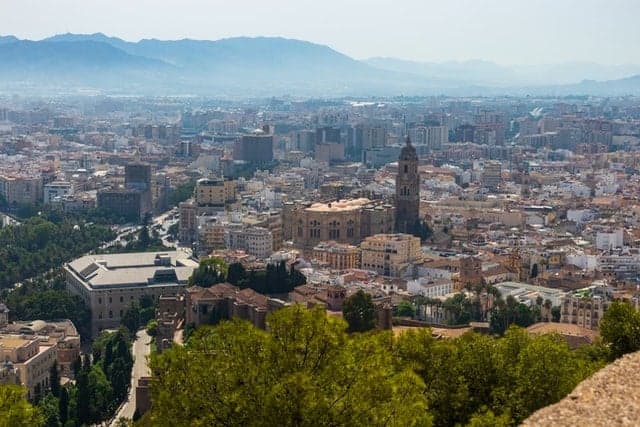 Nine great ways to discover the real Málaga