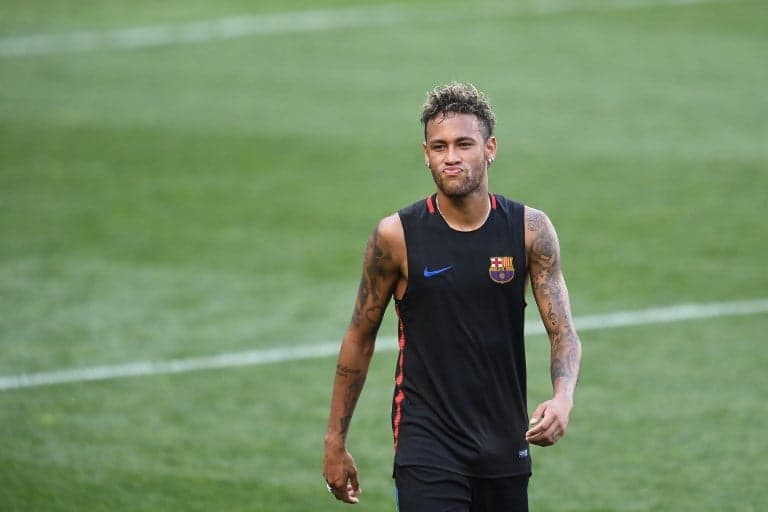 Did Neymar signal move from Barcelona to Paris Saint-Germain with pensive Instagram pose?