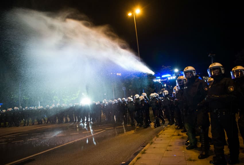 Hamburg police break up unauthorized G20 demos with water cannons