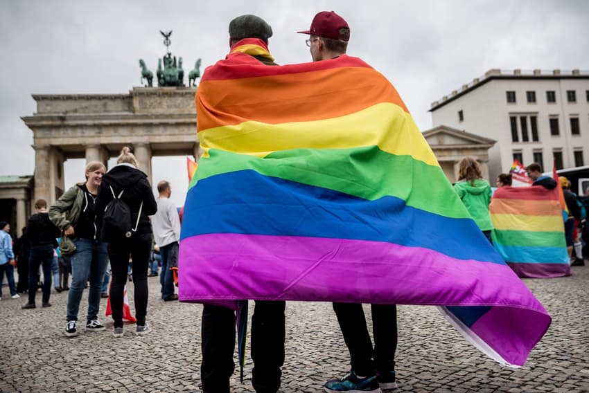 Conservative leader urges Bavaria to challenge same-sex marriage law