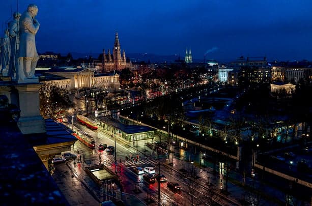 Unesco puts Vienna's historic centre on 'in danger' list