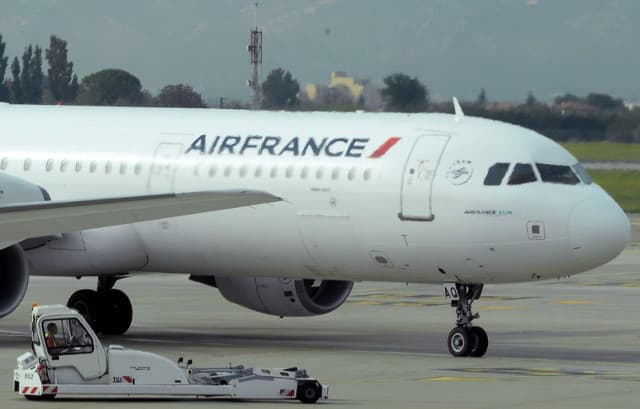 Air France to create new lower-cost airline after winning pilots' backing