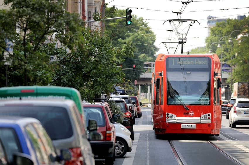 Police make arrest after American tourist pushed in front of tram in Cologne