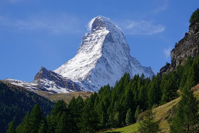 Woman dies after being struck by lightning on Matterhorn