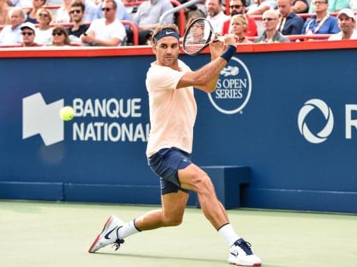 Wayward Federer battles through in Montreal