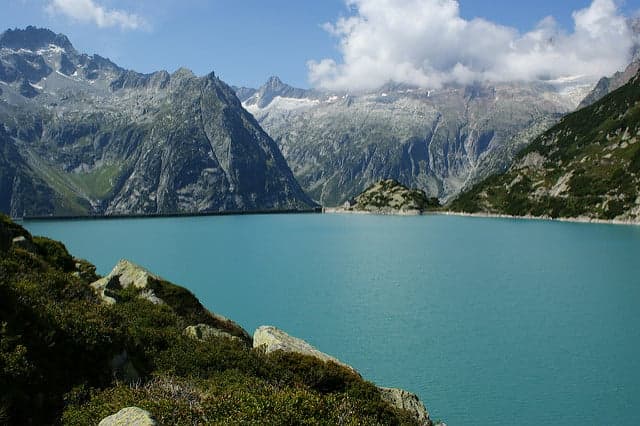 Six injured in rockfall at popular Swiss lake